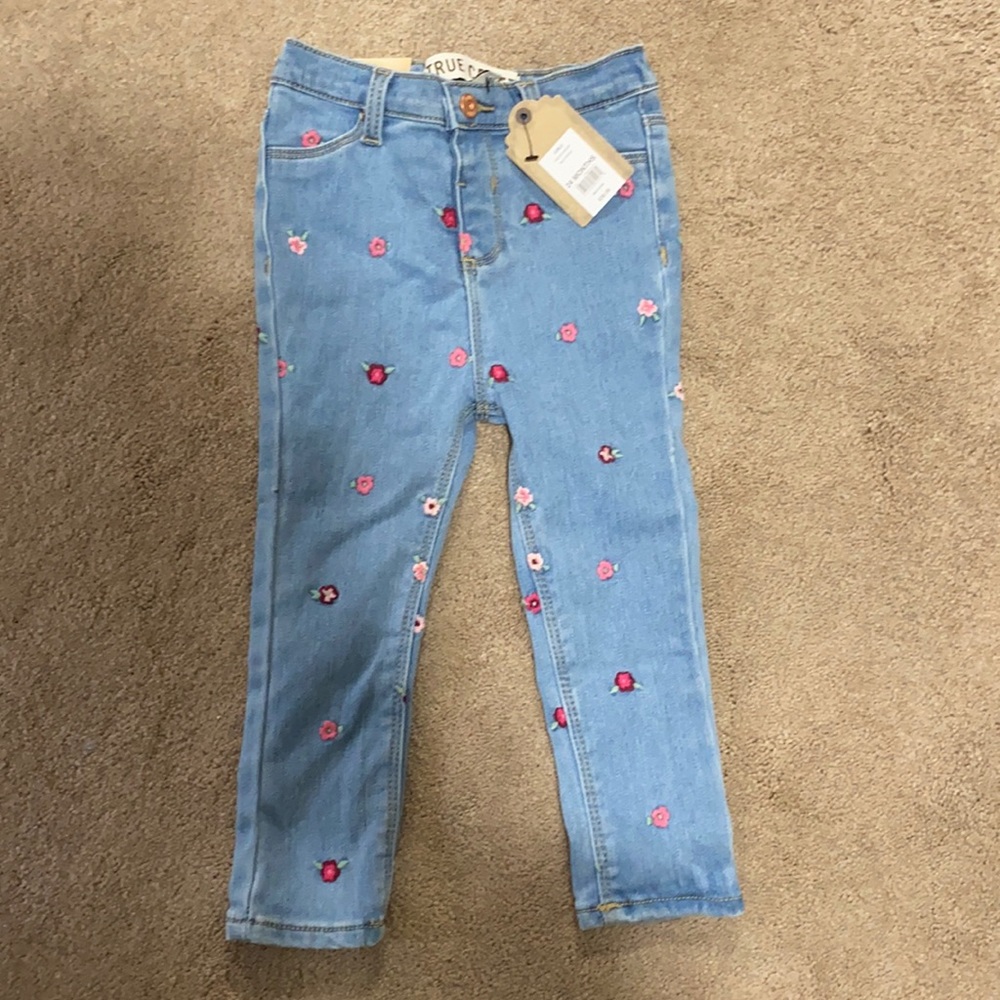 Little girls skinny jeans